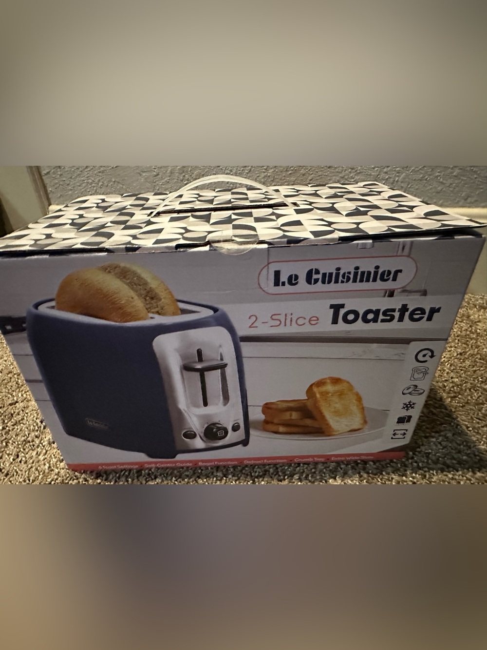 Toaster - Picture 3 of 5